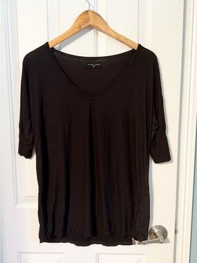 REVOLVE Michael Lauren Black V-Neck Quarter length Sleeve Top
